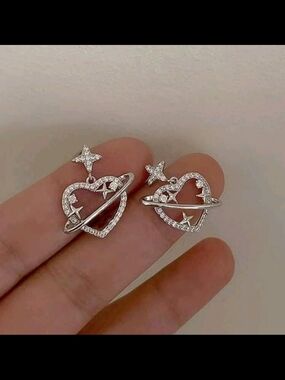 Fashion Jewelry Silver Heart Planet Drop Earrings